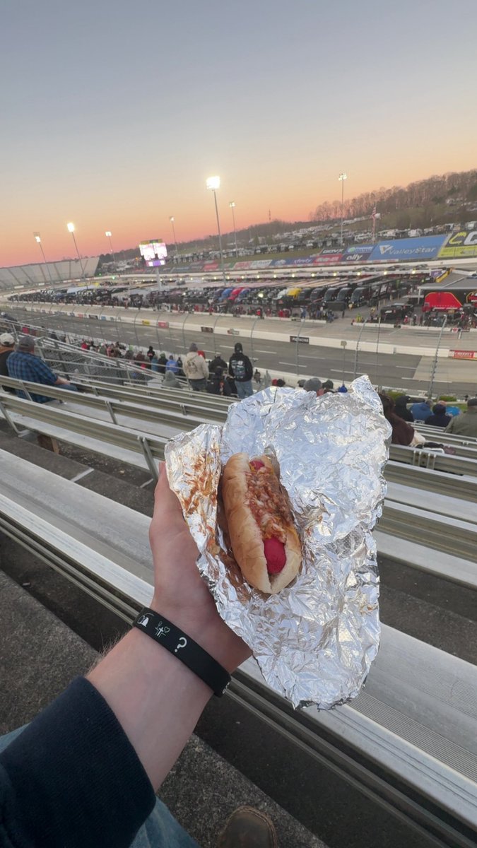 Darrell "Double D's" Burkhead tweet media