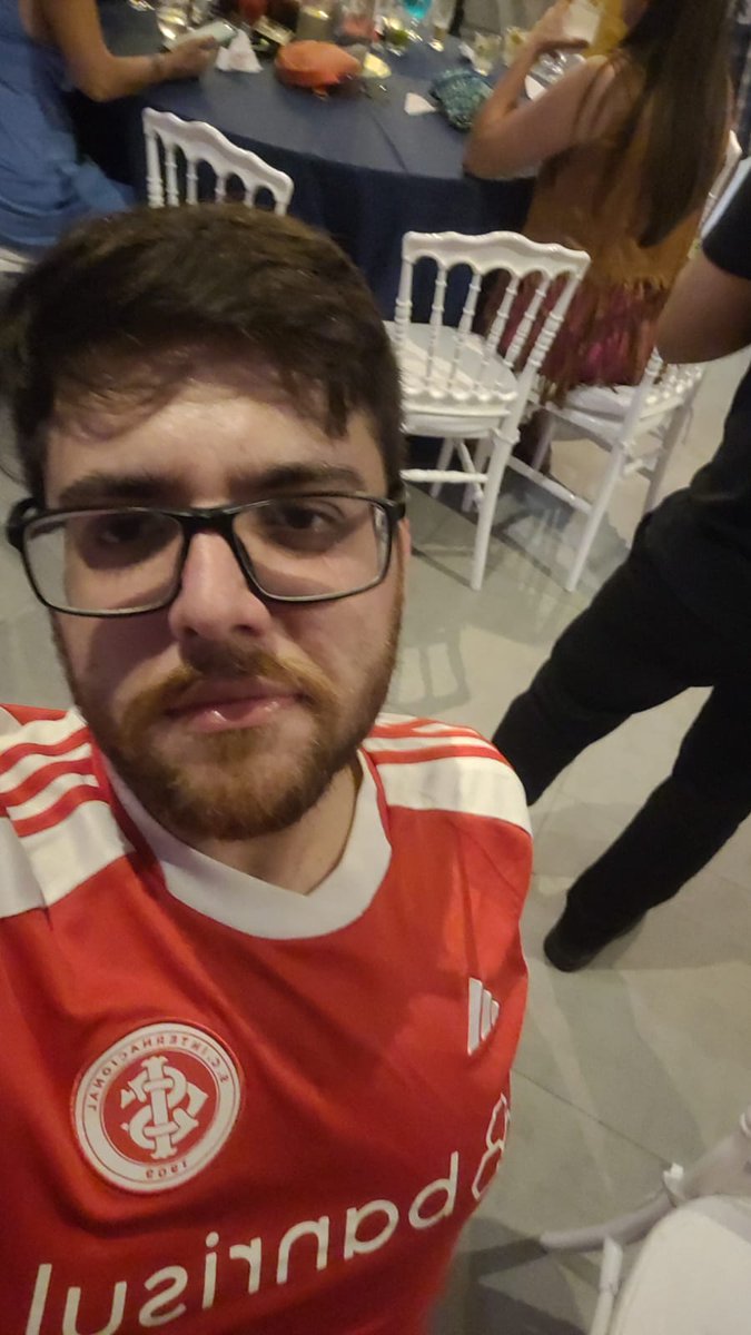 Felippe Hermes tweet media