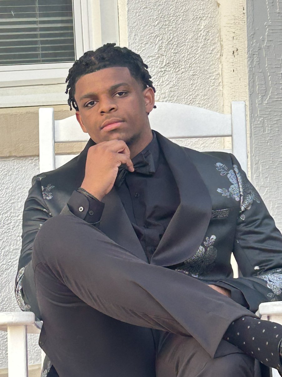 Thee_FootballGyrl_🐅⚜️ tweet media