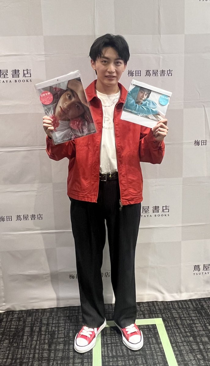 梅田 蔦屋書店 tweet media