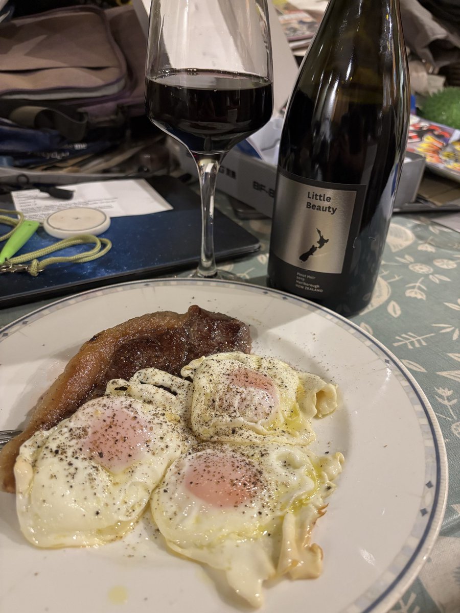 Nicholas tweet media