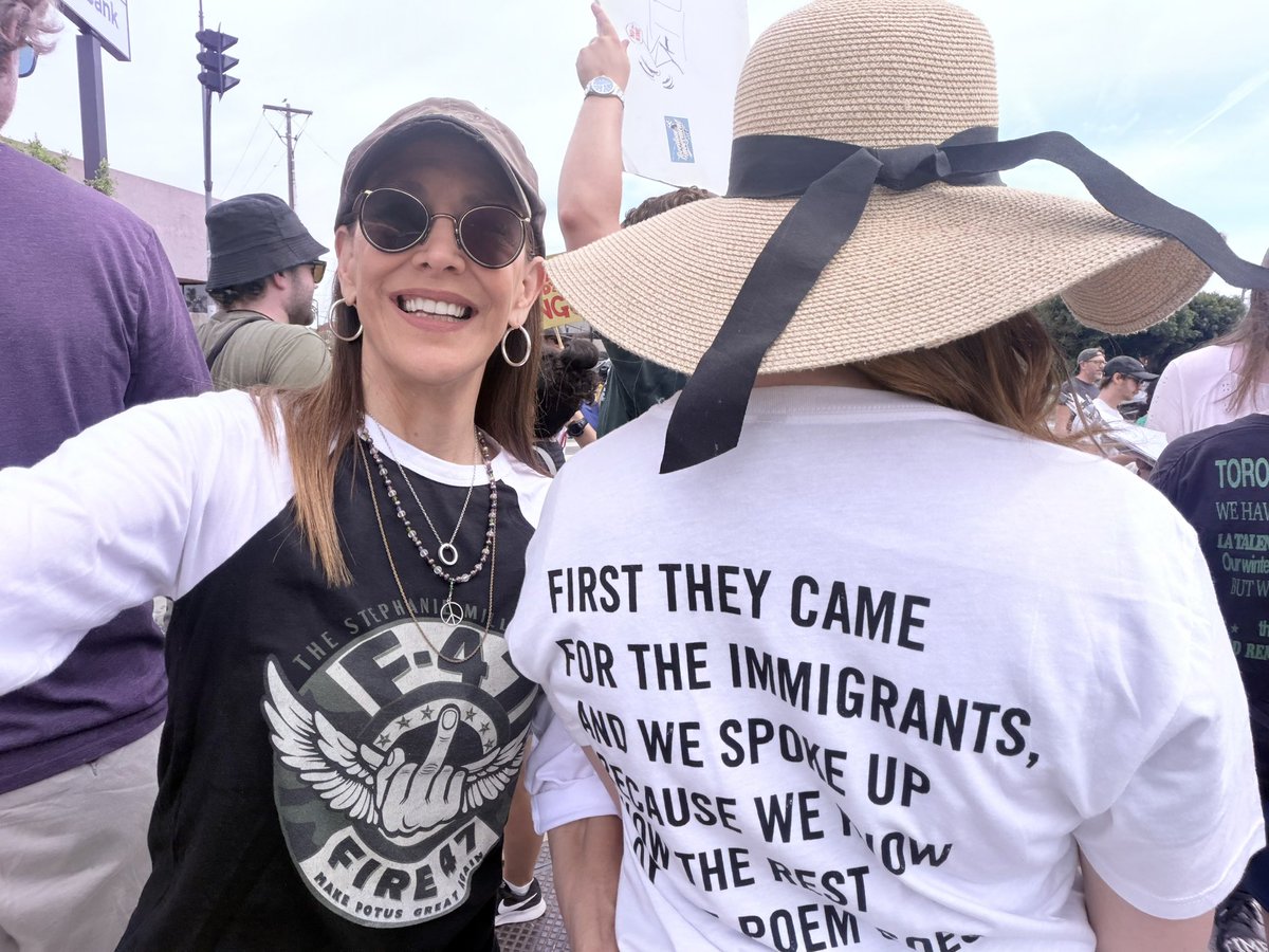 Stephanie Miller tweet media