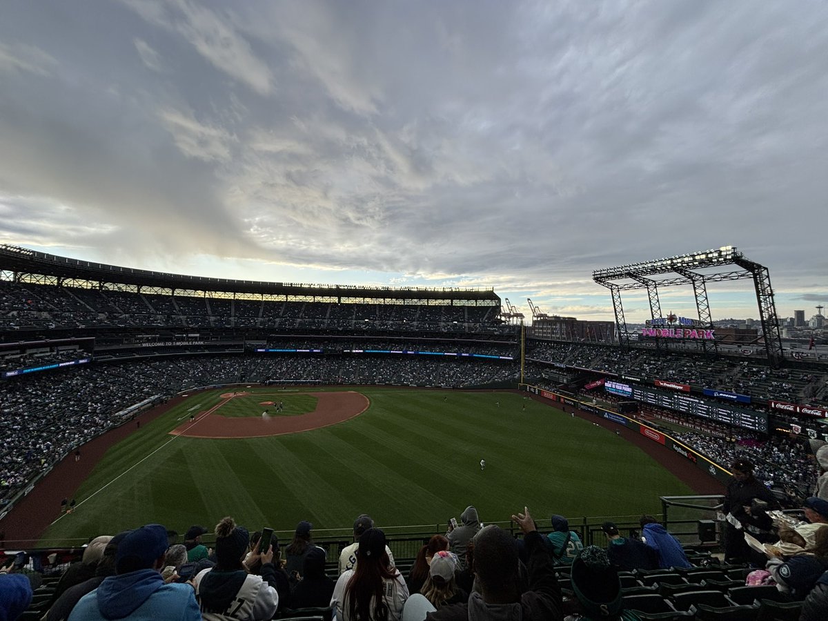 WB / go blazers tweet media