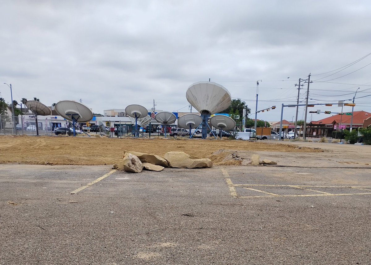 AllthingsKeyrose tweet media