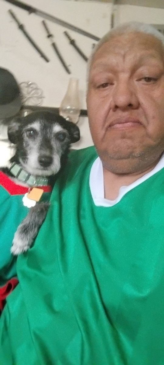 usdnoe's tweet photo. Mi selección Azteca 
Chapo pote y yo listos para ver ha mexico ganar https://t.co/MpdqARuOpl