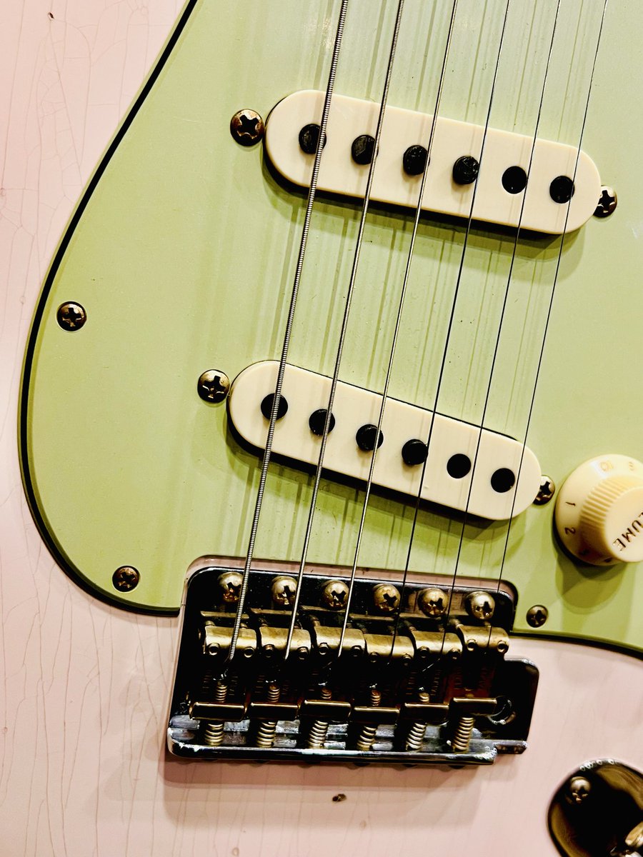 UONEMUSIC's tweet image. おはようございます☀*\(^o^)/*
本日もユーワンミュージックは10:00~19:30まで元気に営業しております

あっ　買い取りもやってますよ❗️
あっ　パート　アルバイト募集中です❗️
あっ　音楽教室もやってます❗️

今日も一日頑張りましょう👋

#fender #customshop