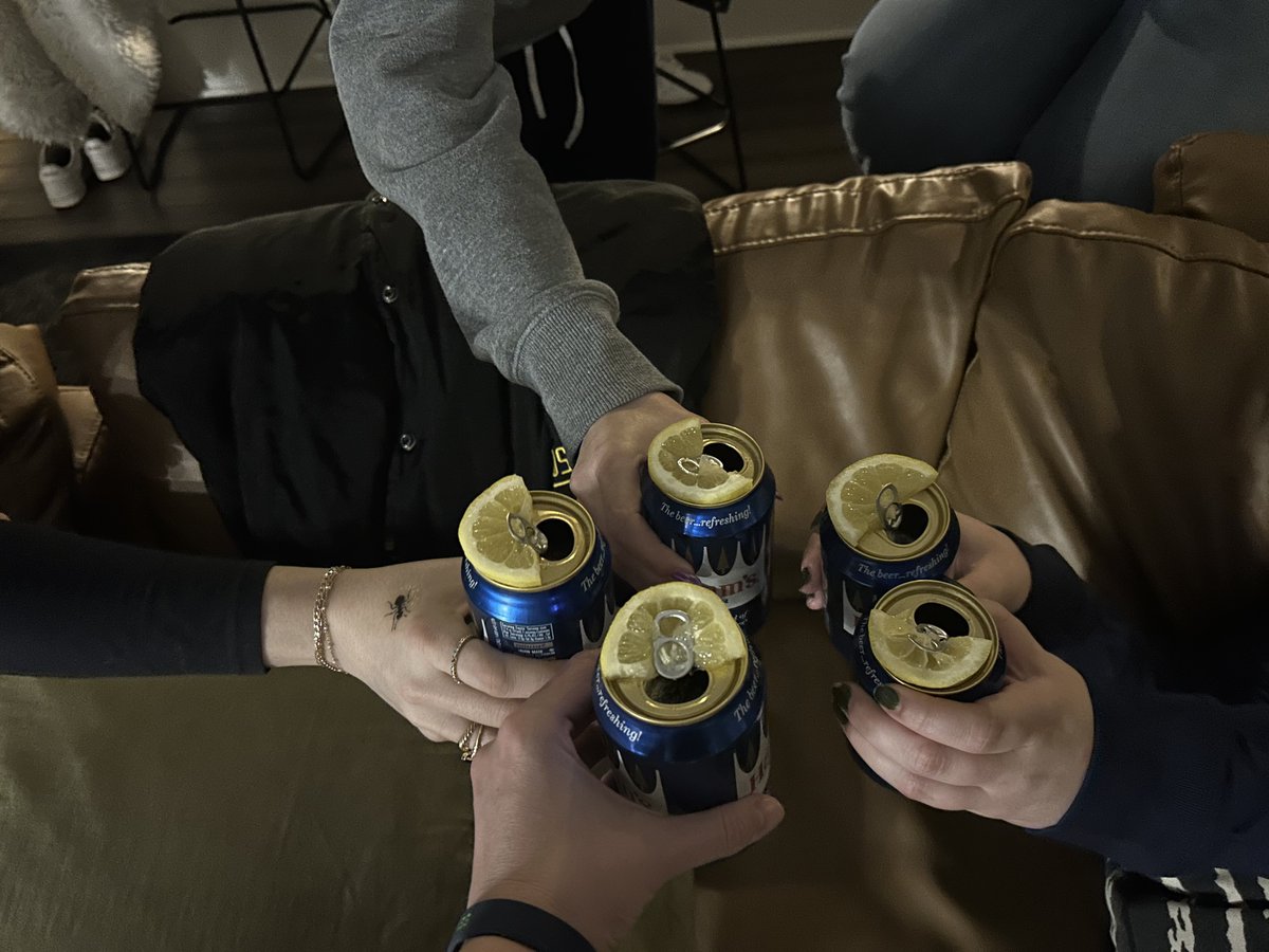 duluth’s famous kaylee tweet media