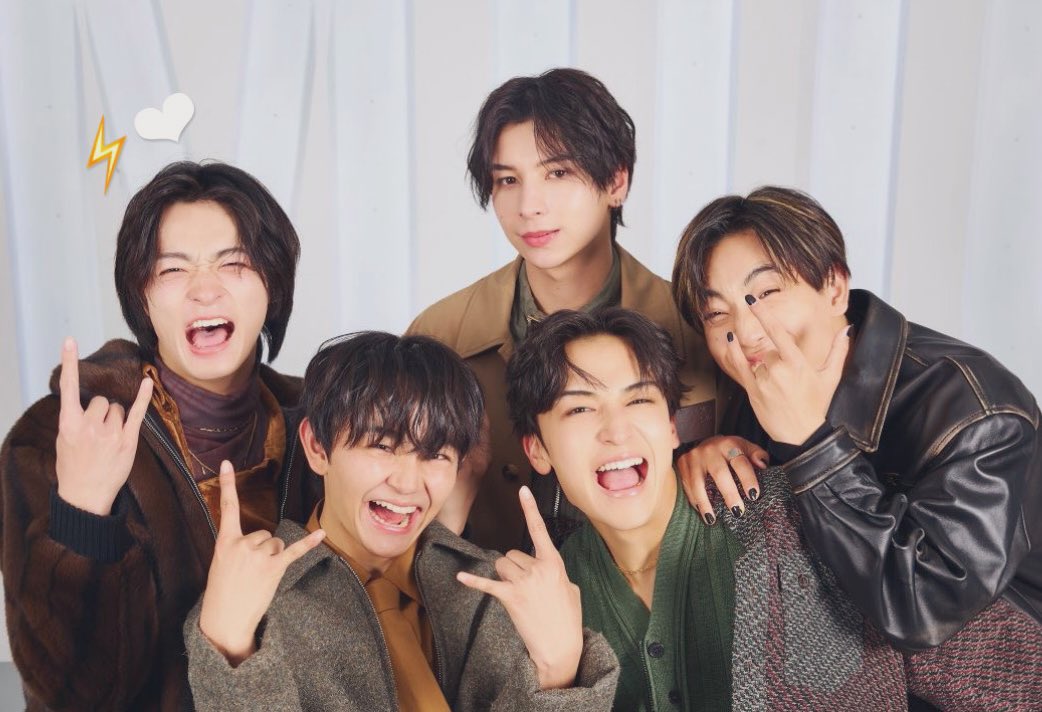 𝚗𝚊🐧𖤐˒˒ tweet media