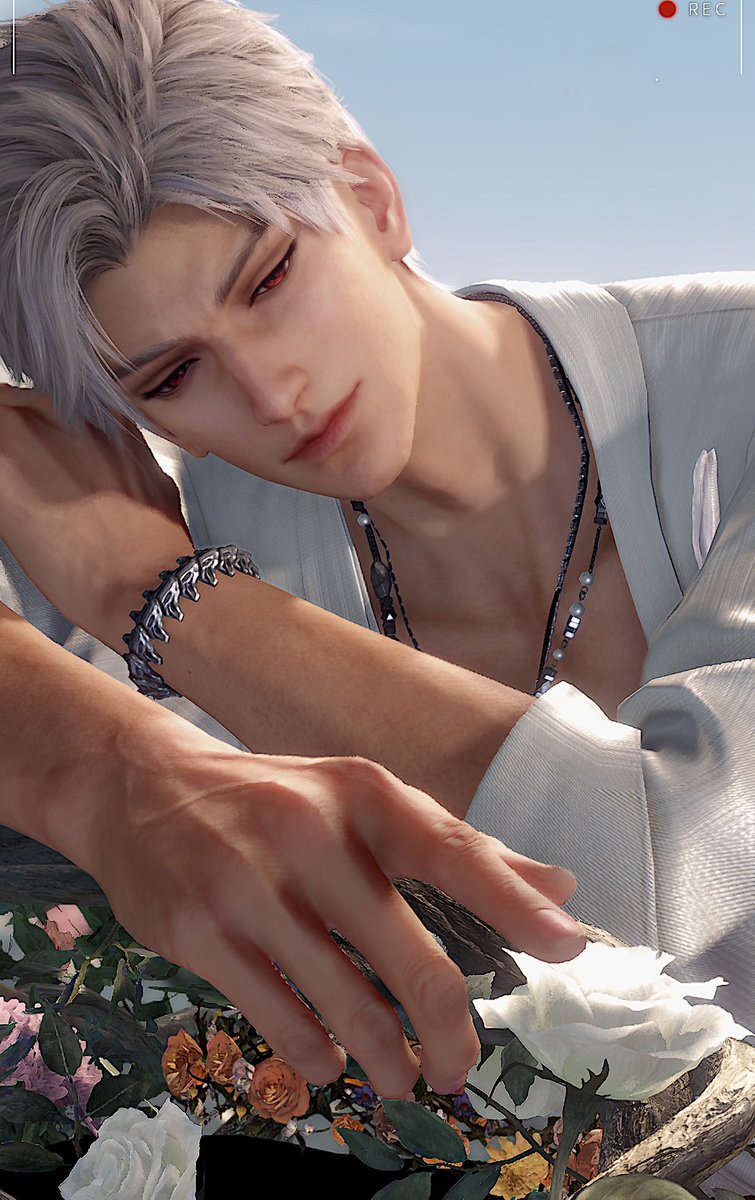 laur ❀˖° tweet media