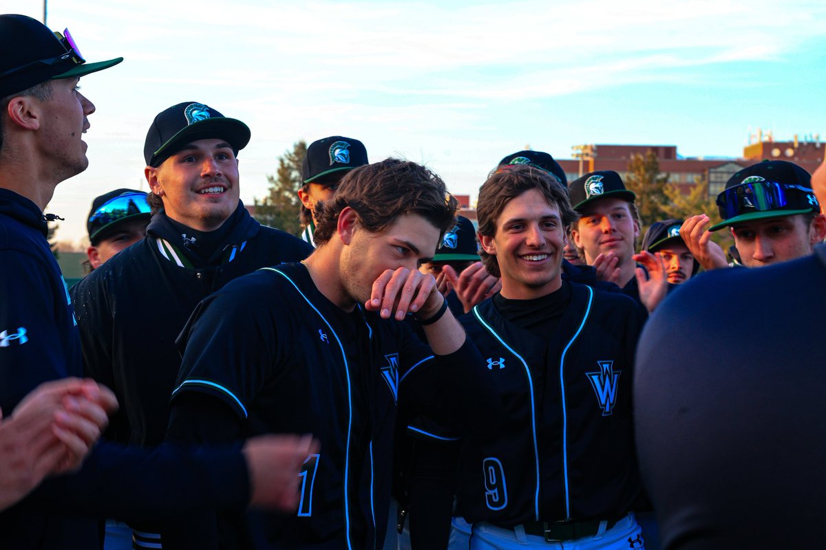 Illinois Wesleyan Athletics tweet media