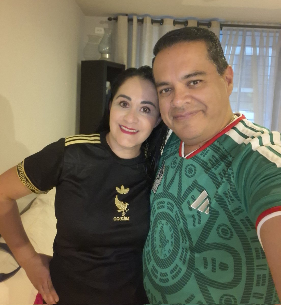 OSART70's tweet photo. Saludos desde la perla tapatia #ElMundialEsNuestro https://t.co/UOF0dhfj7R