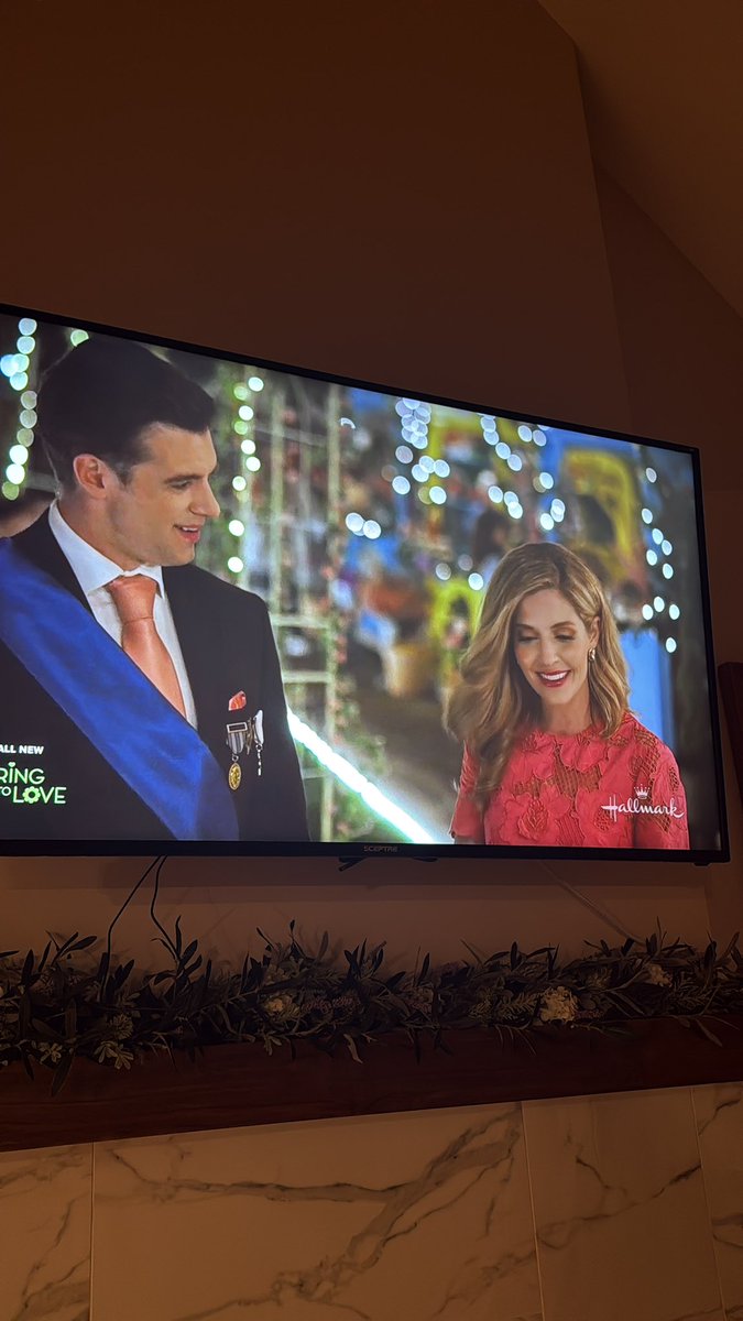 Jen Lilley tweet media