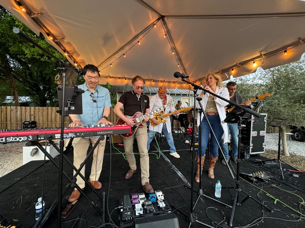 PatrickHwuMD's tweet photo. What a night with #TheReMissions at @SantoStefanoTPA 🎶
Deeply grateful to Richard Gonzmart, not only for hosting us, but for his longstanding support of @MoffittNews. And a special moment having him join us on guitar! 🎸 https://t.co/Cb3CCLPh8r