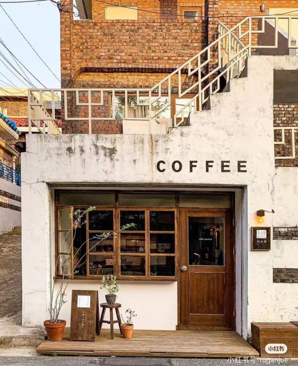 Elle Lookbook tweet media