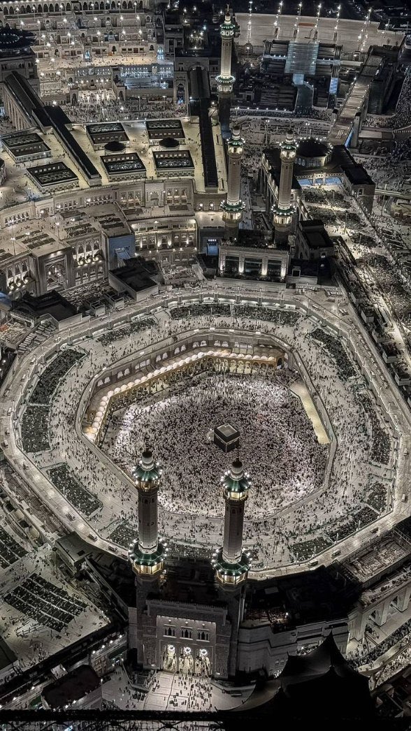 ﷽
السلام علیکم ورحمة الله وبرکاتہ

#خاتم_النبیین_محمدﷺ
#درود_وسلام

میری دعا ھے کہ رب کائنات آپ کو وہ سب عطا کرے جو آپ کی دعاہے اوروہ بھی جو دل میں چھپی خواہشات ہیں اللہ کریم آپ کی
نیند کو فرحت جاگنےکو برکت اور دعاؤں کو قبولیت عطا فرمائے آمین یارب 🤲🏻 

HAPPY SUNDAY MORNING