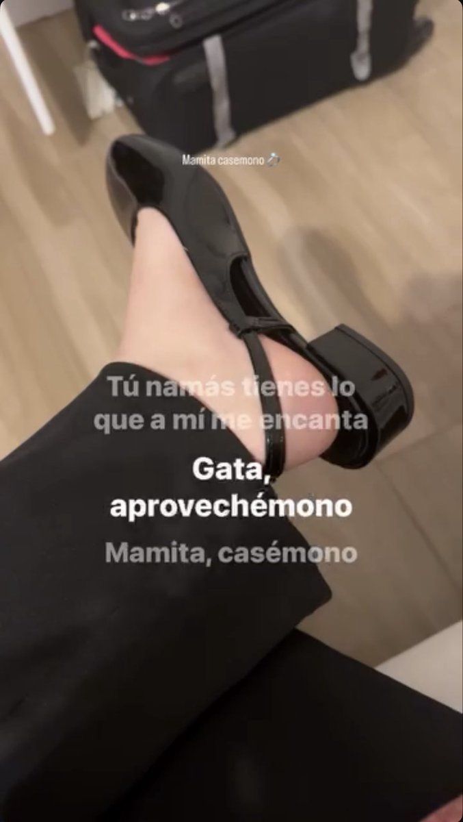 Y tweet media