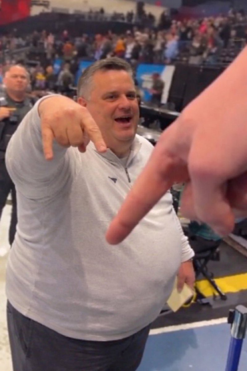 Maxwell Barnes tweet media