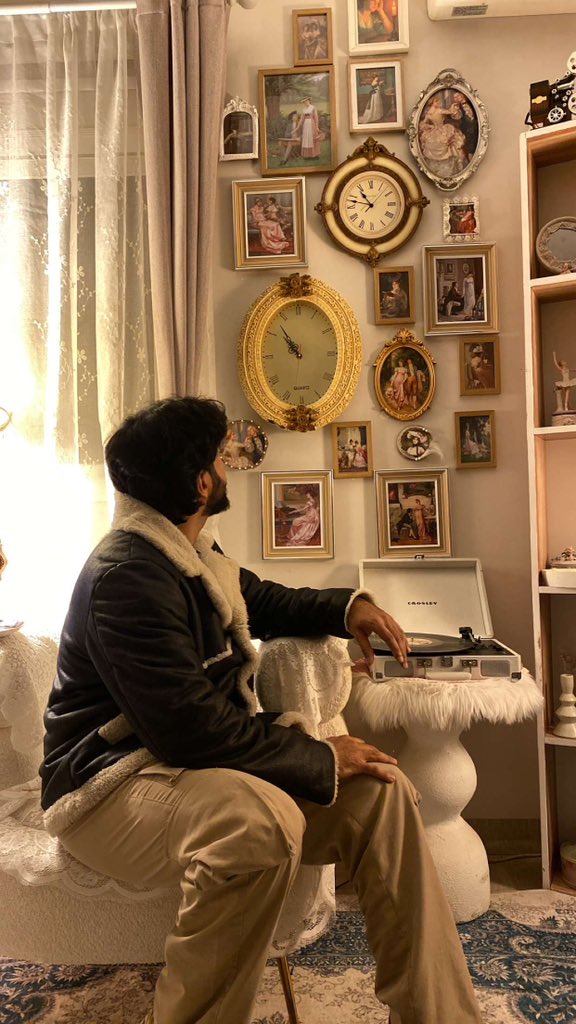 مُذَنَّب🎻☕️ tweet media