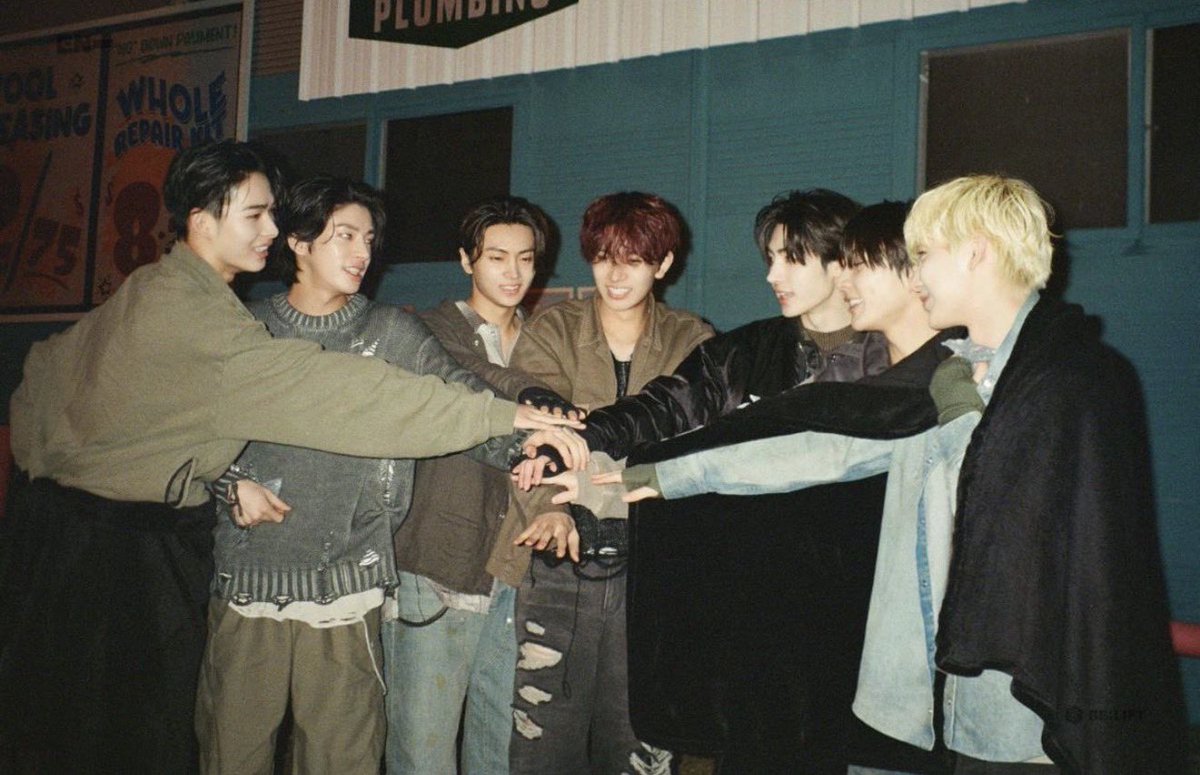 Molly… ENHYPEN IS 7 tweet media