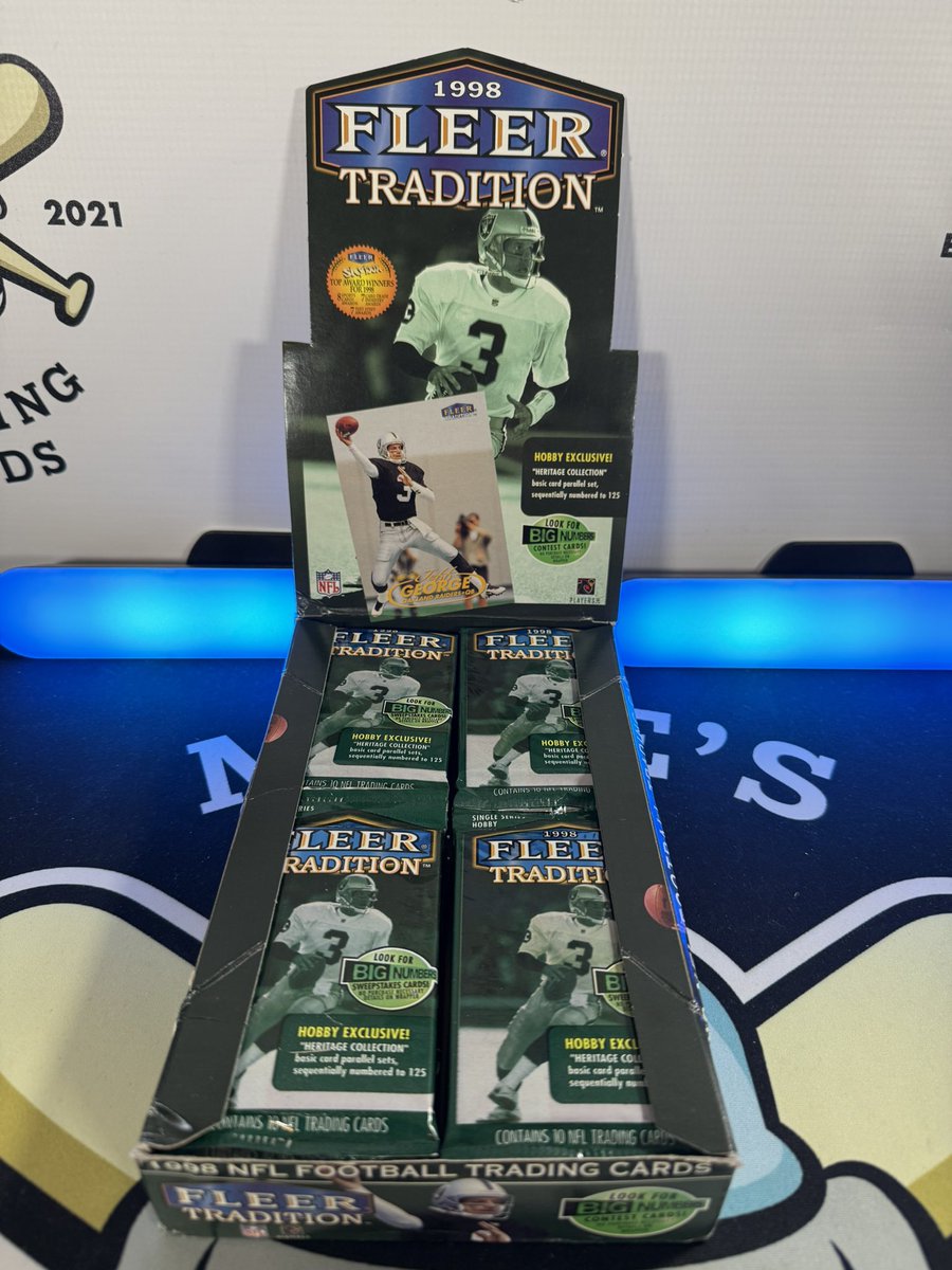 Mike’s Retro Trading Cards tweet media