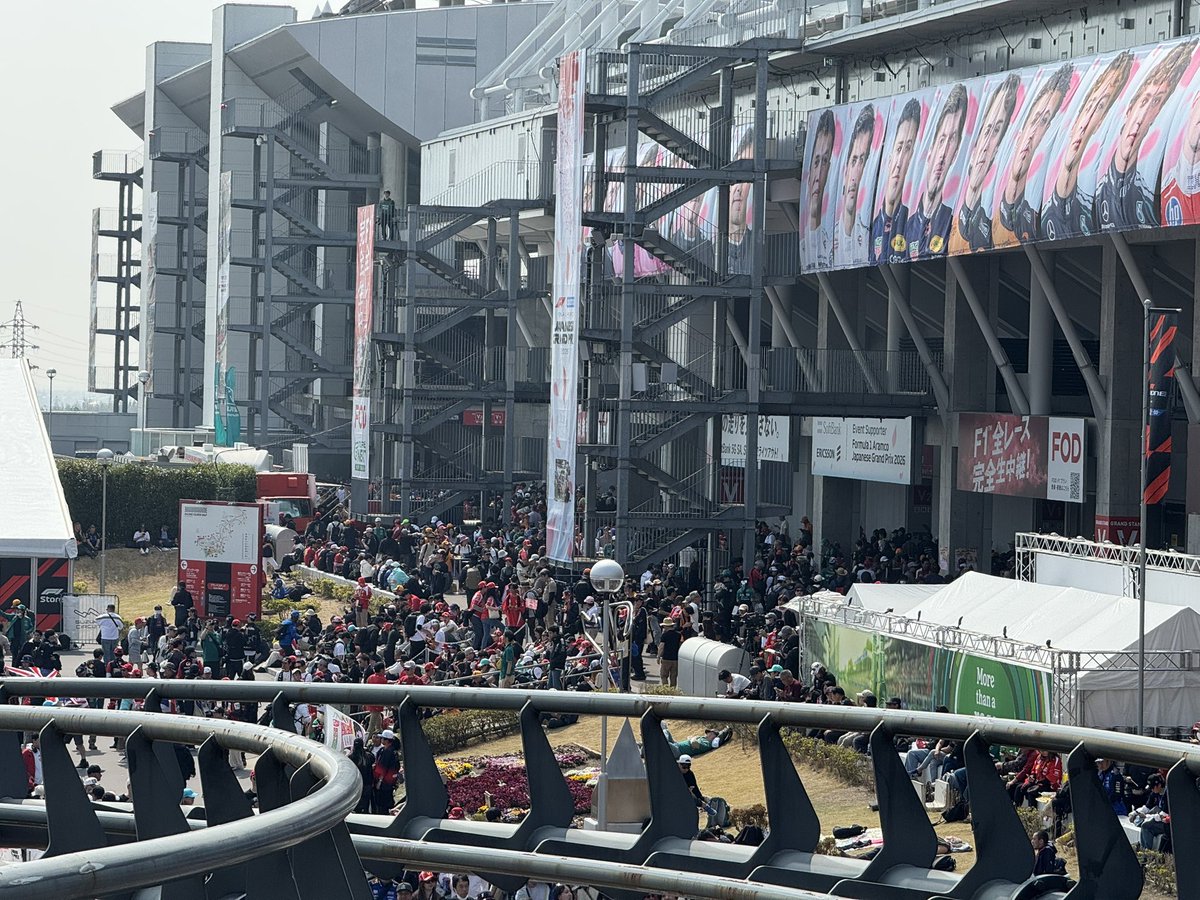 のりめん tweet media