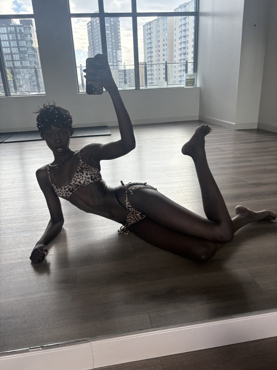 balat💋 tweet media