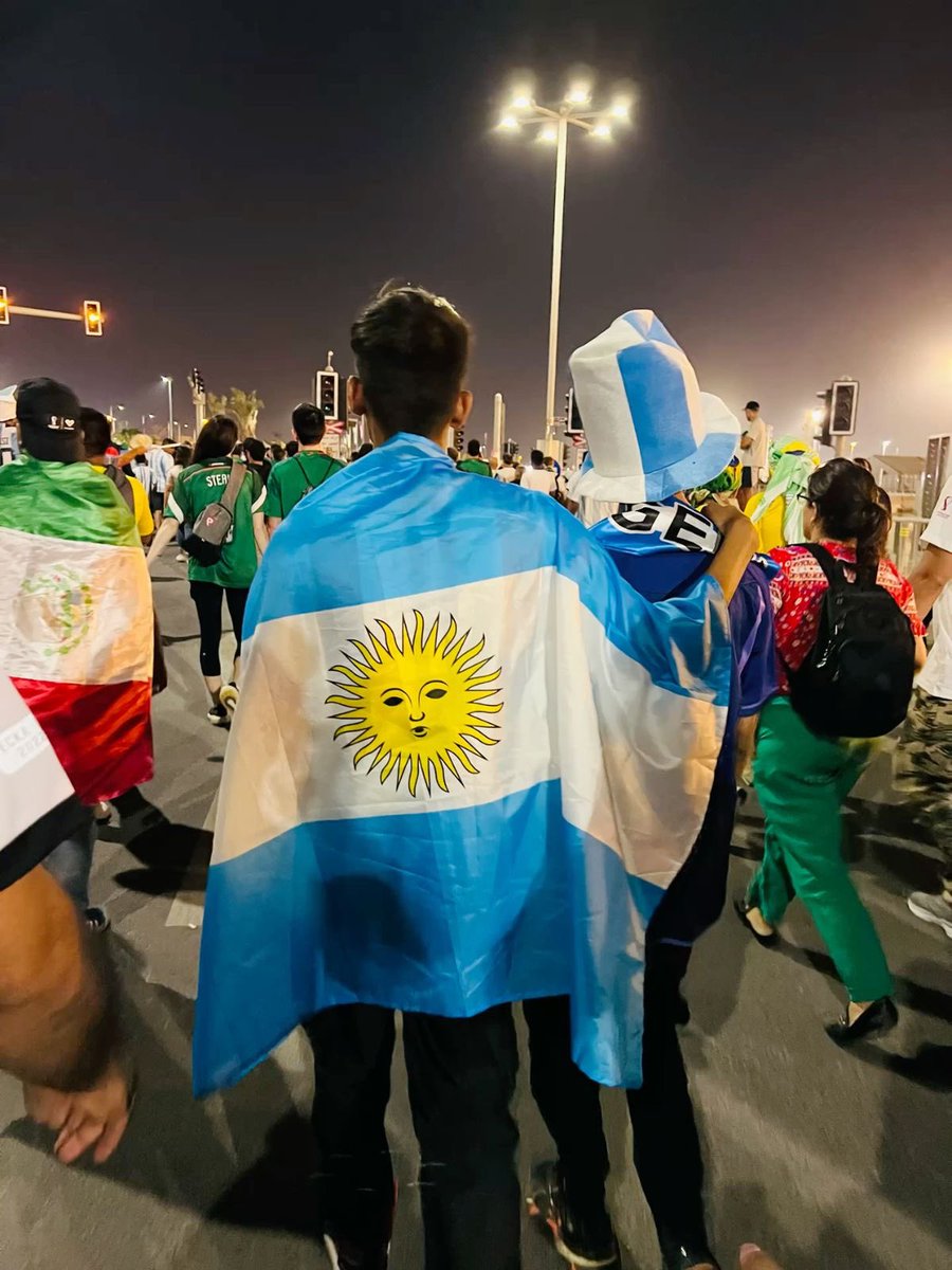 Salam 3alaykom ikhwani
-communiqué officiel

Aujourd’hui le dimanche 29 mars 2026 je deviens officiellement supporter de l’équipe nationale d’Argentine 🇦🇷