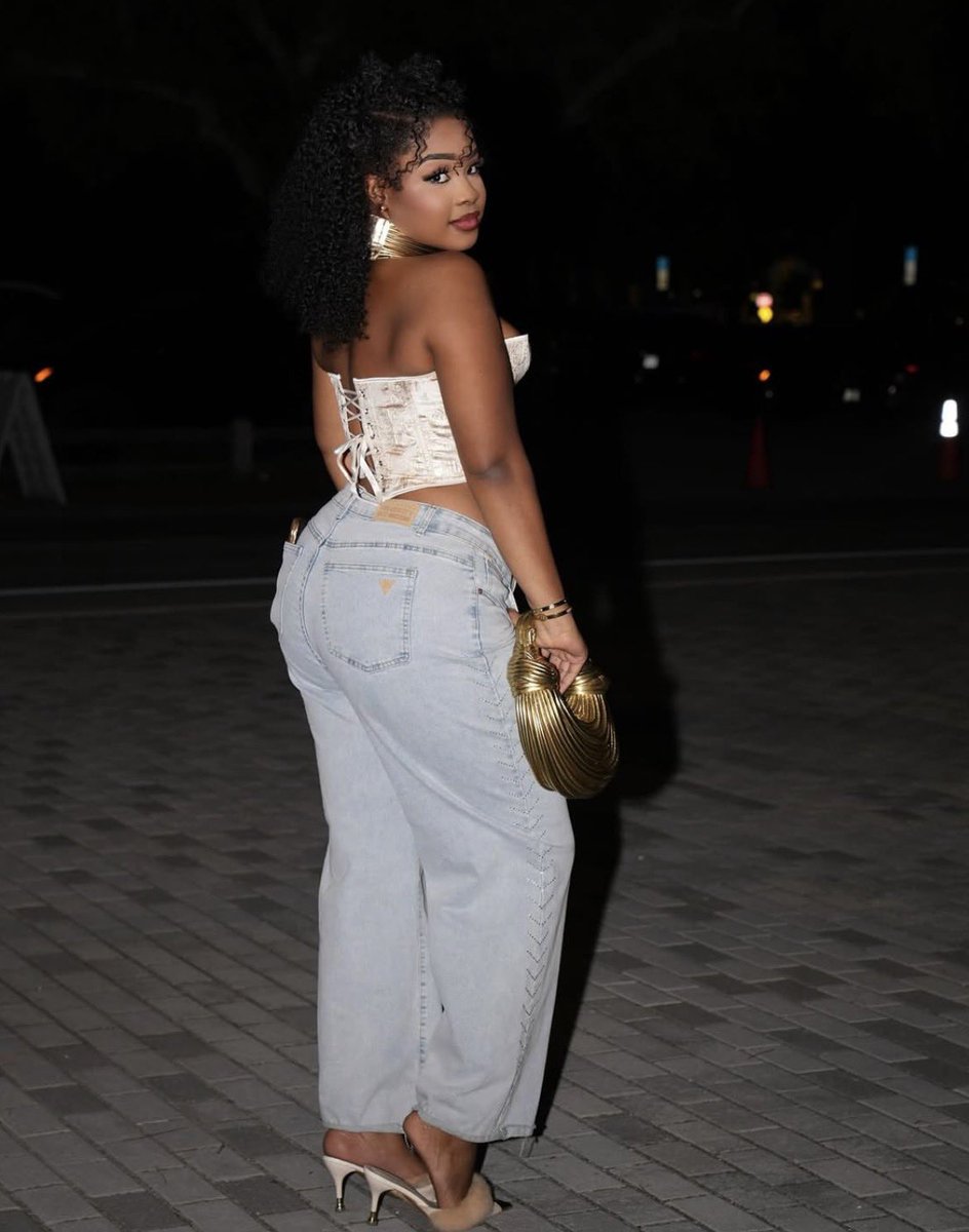 286.loco (12 Era❤️) tweet media