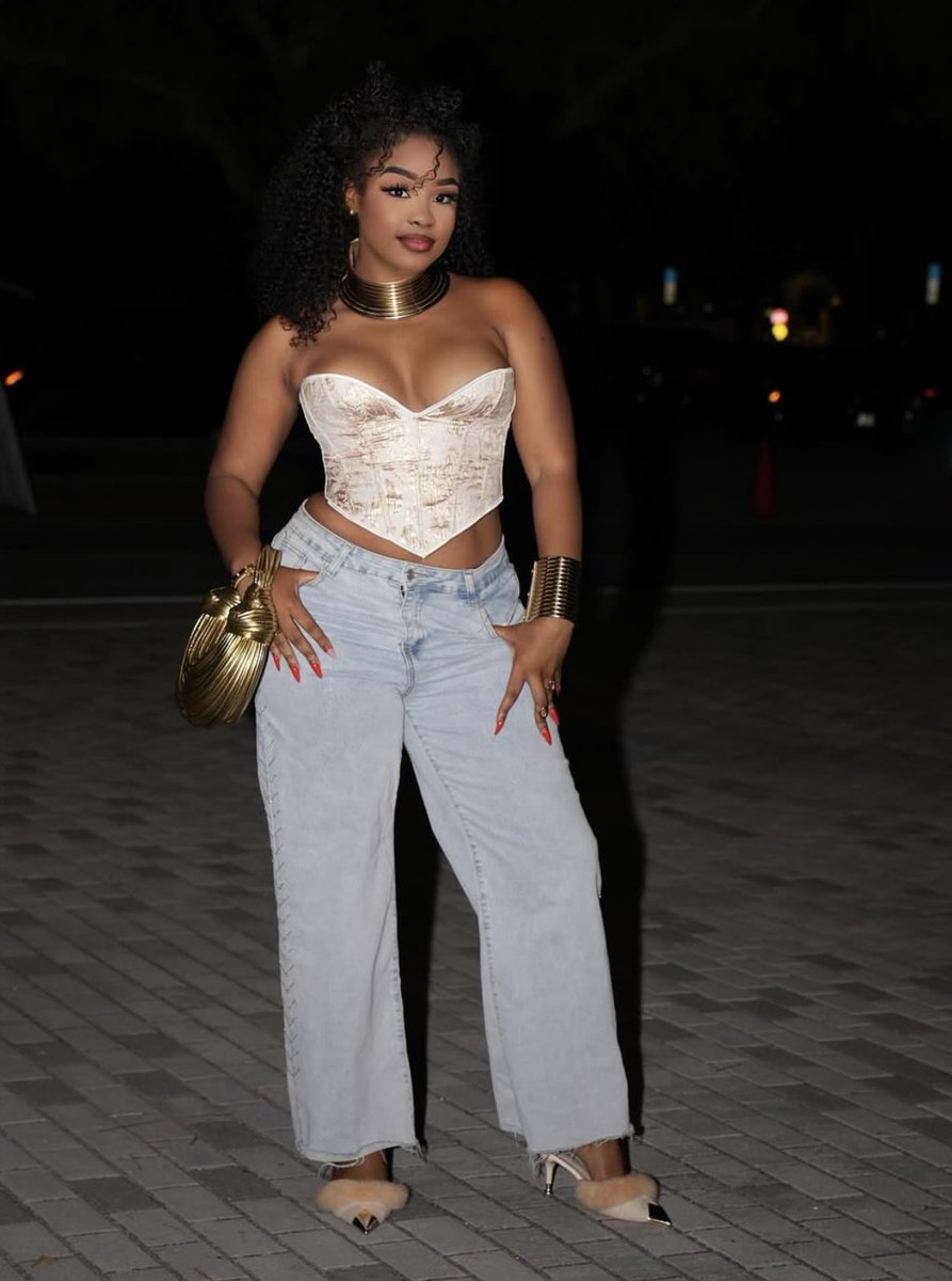 286.loco (12 Era❤️) tweet media