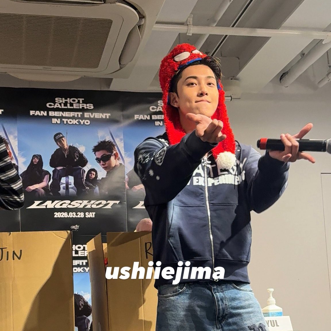 •⩊• tweet media