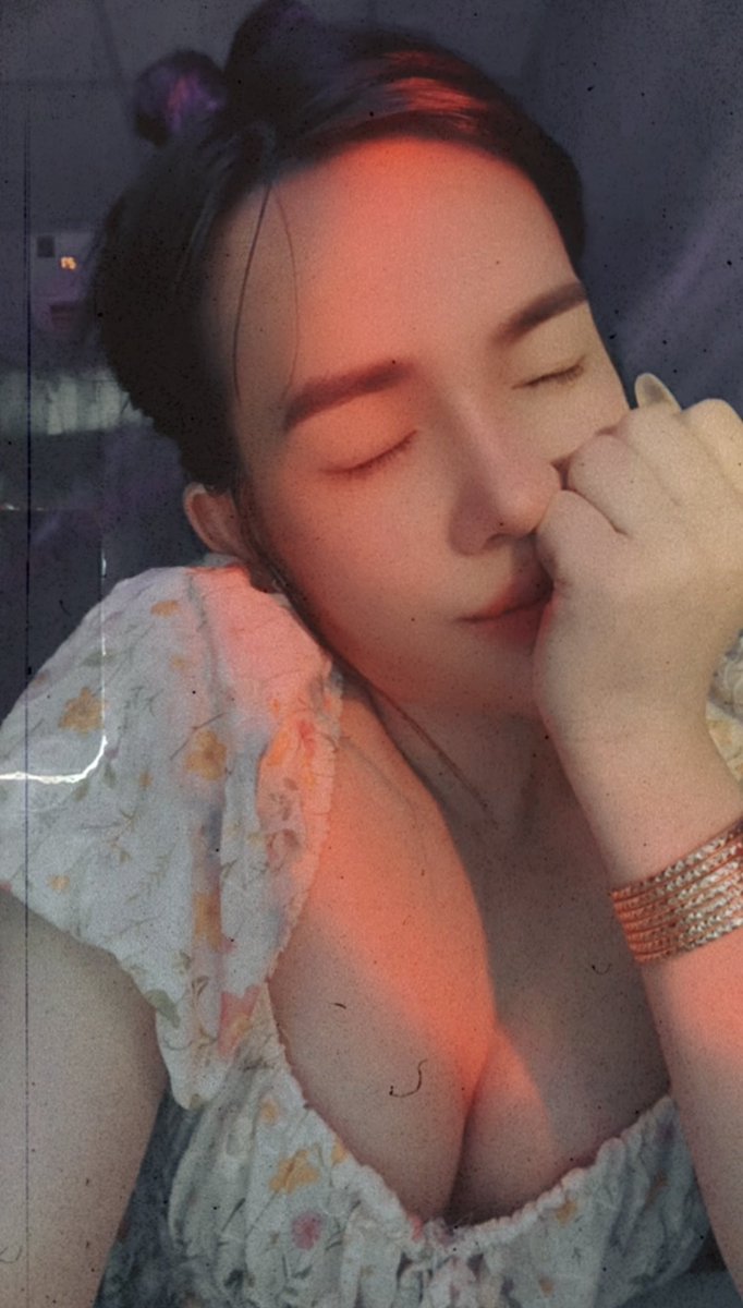 𓇢𓆸˚₊‧꒰აBích໒꒱ ‧₊ tweet media