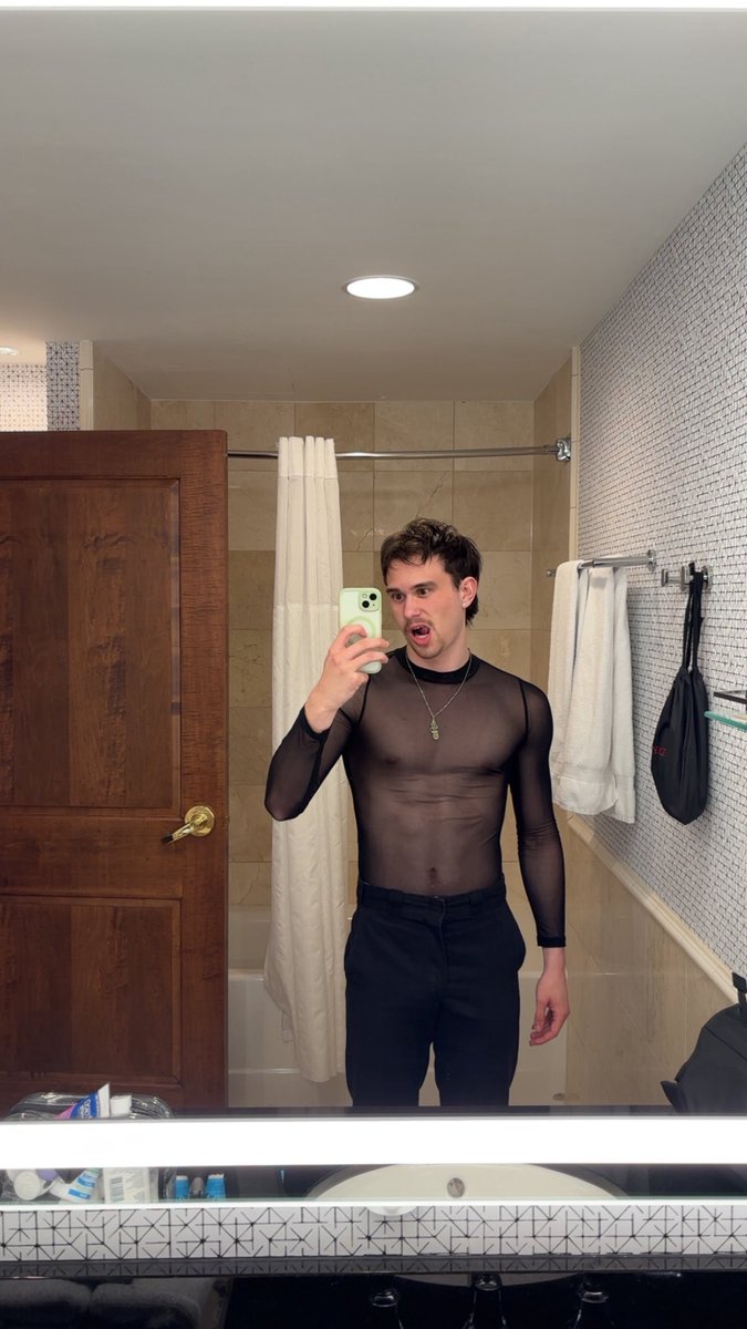 sawyerrr tweet media