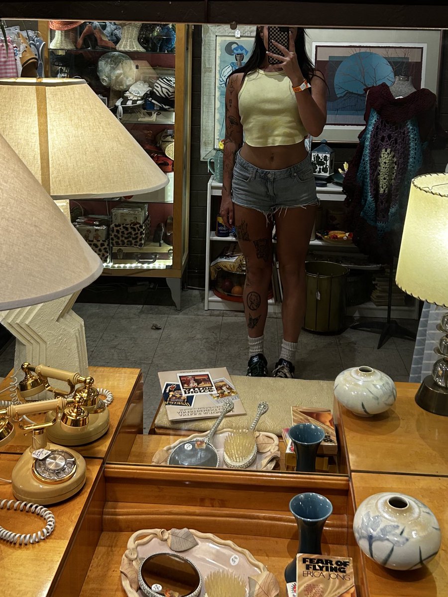 your horny gf tweet media