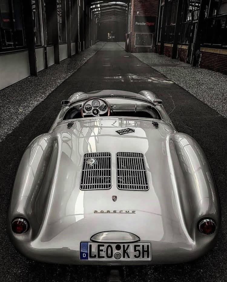 Vivid Cloud Of War tweet media