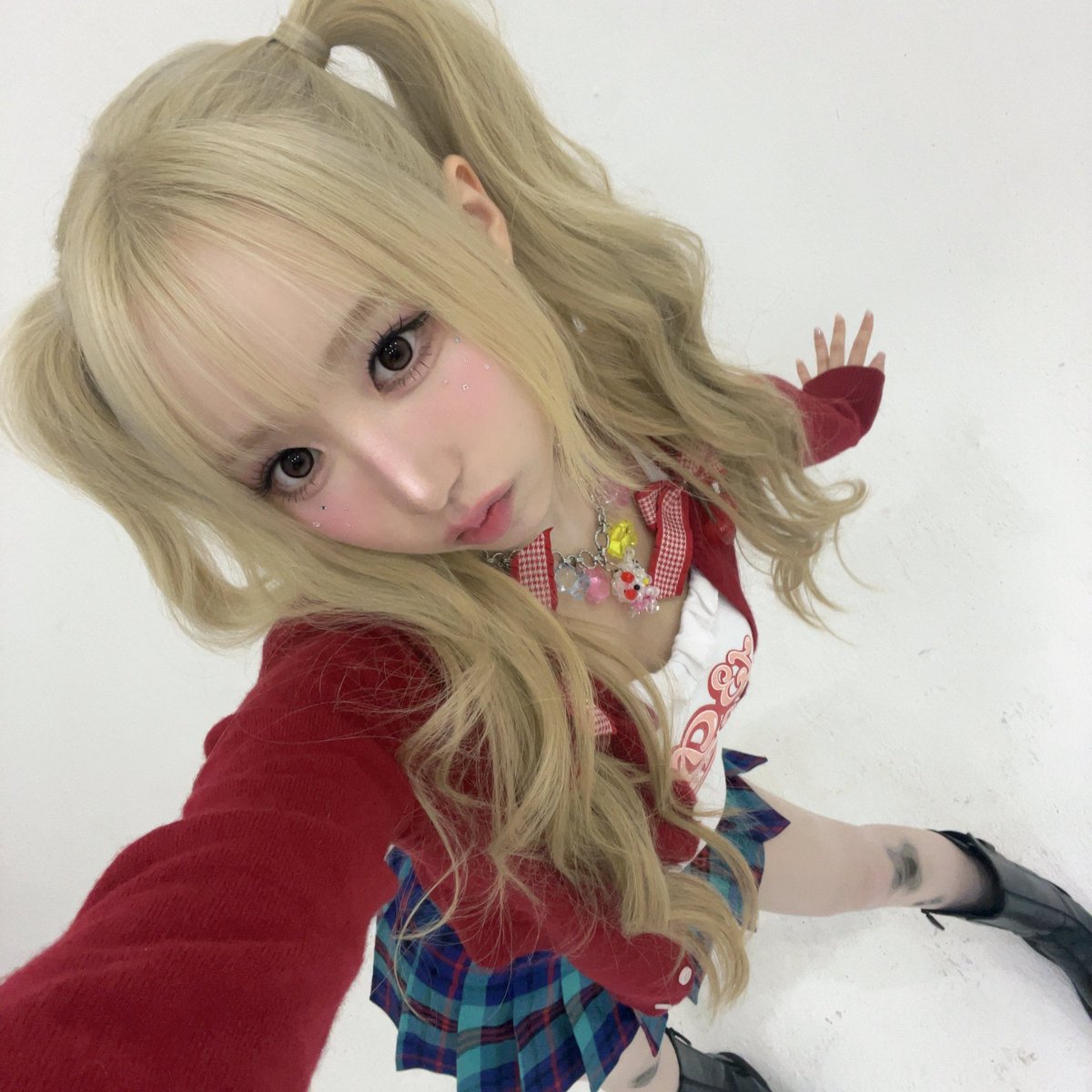 goblin :3 tweet media