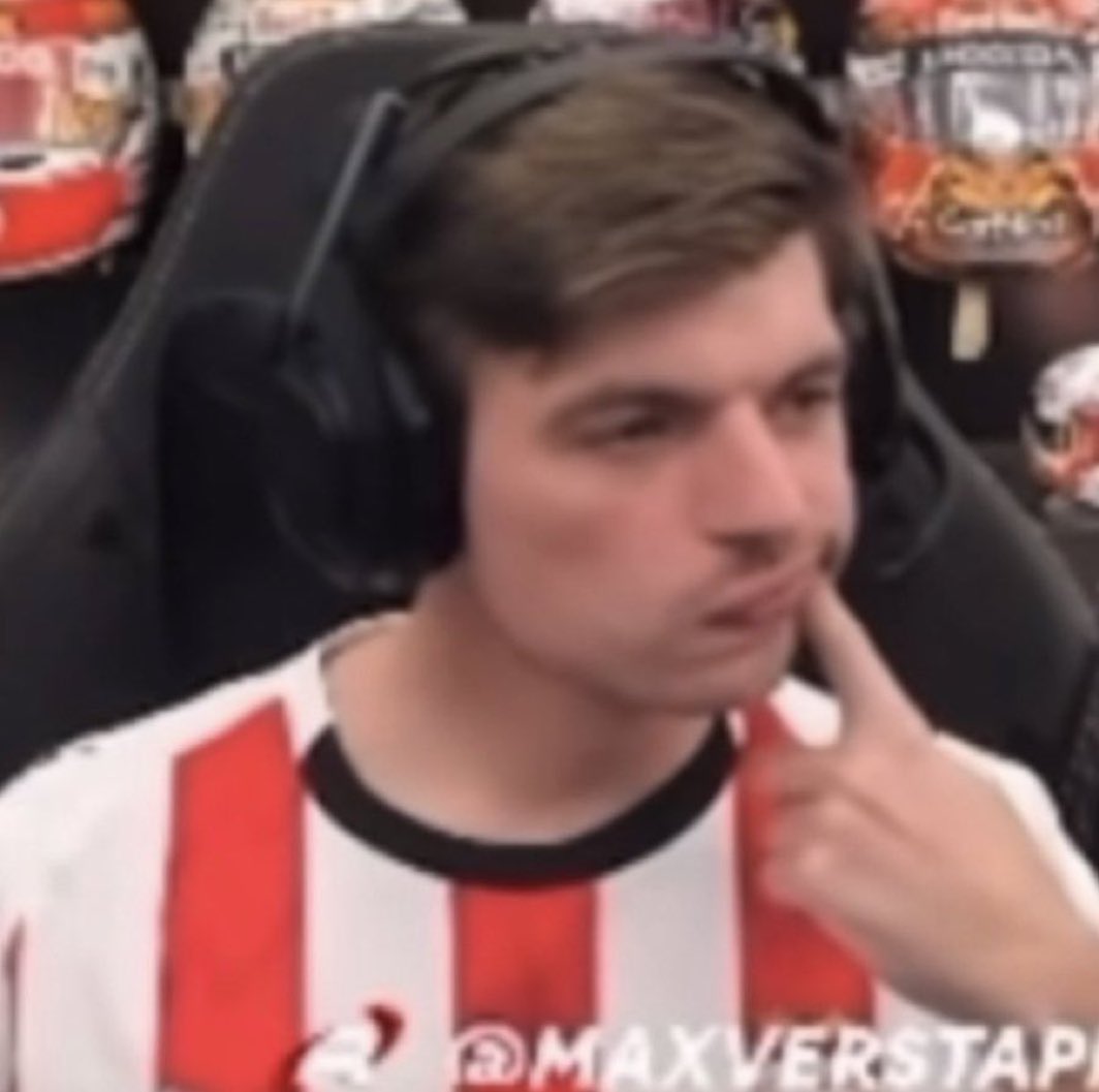 acervo max tweet media