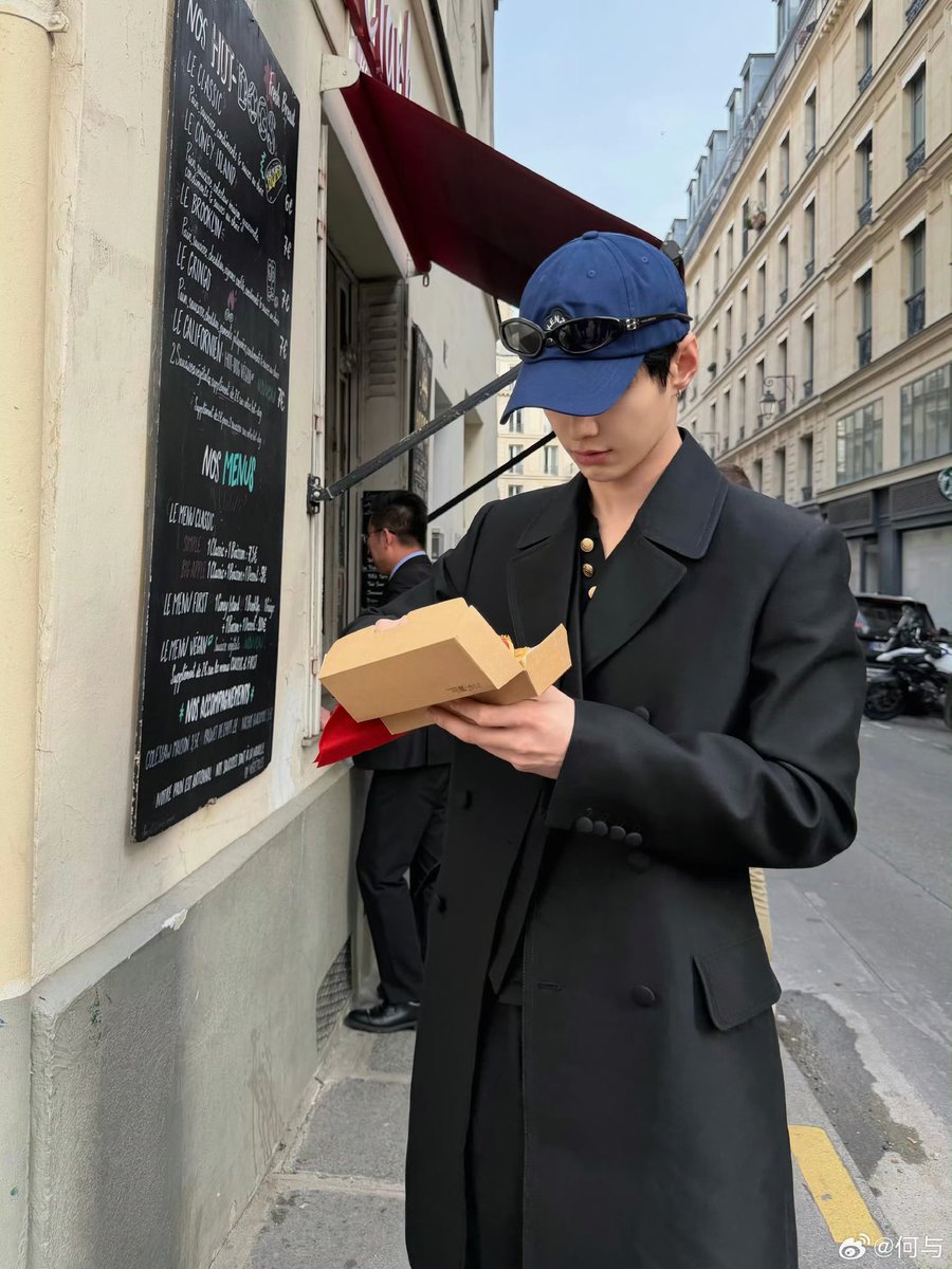 𝐀𝐫𝐦𝐚𝐧𝐝 tweet media