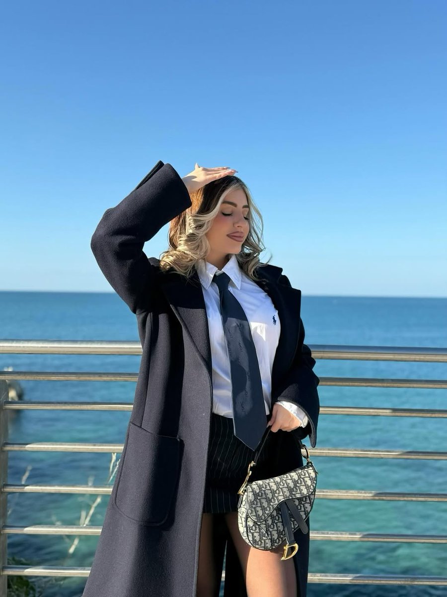 Thesuitedbrand's tweet photo. PHWOAR!!!!!!💦💦 #womeninsuits #womeninties #girlsinsuits #girlsinties https://t.co/JkBwooQr5O