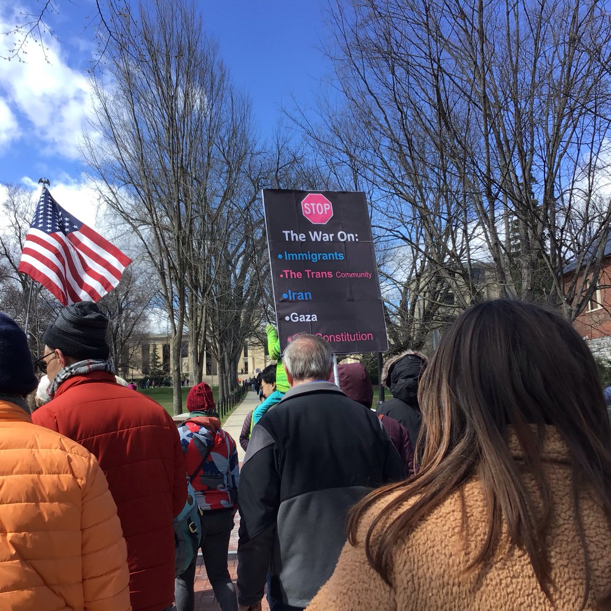 Darlene ☮️ tweet media