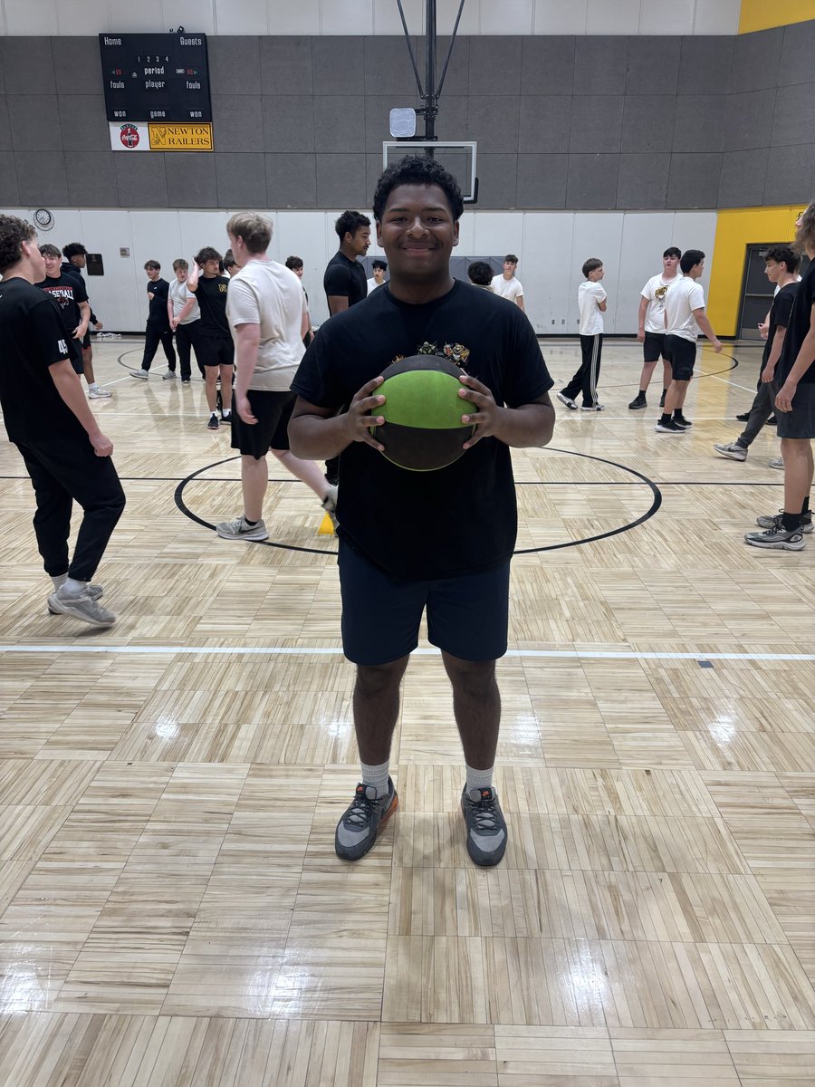 Newton High School Strength and Conditioning tweet media