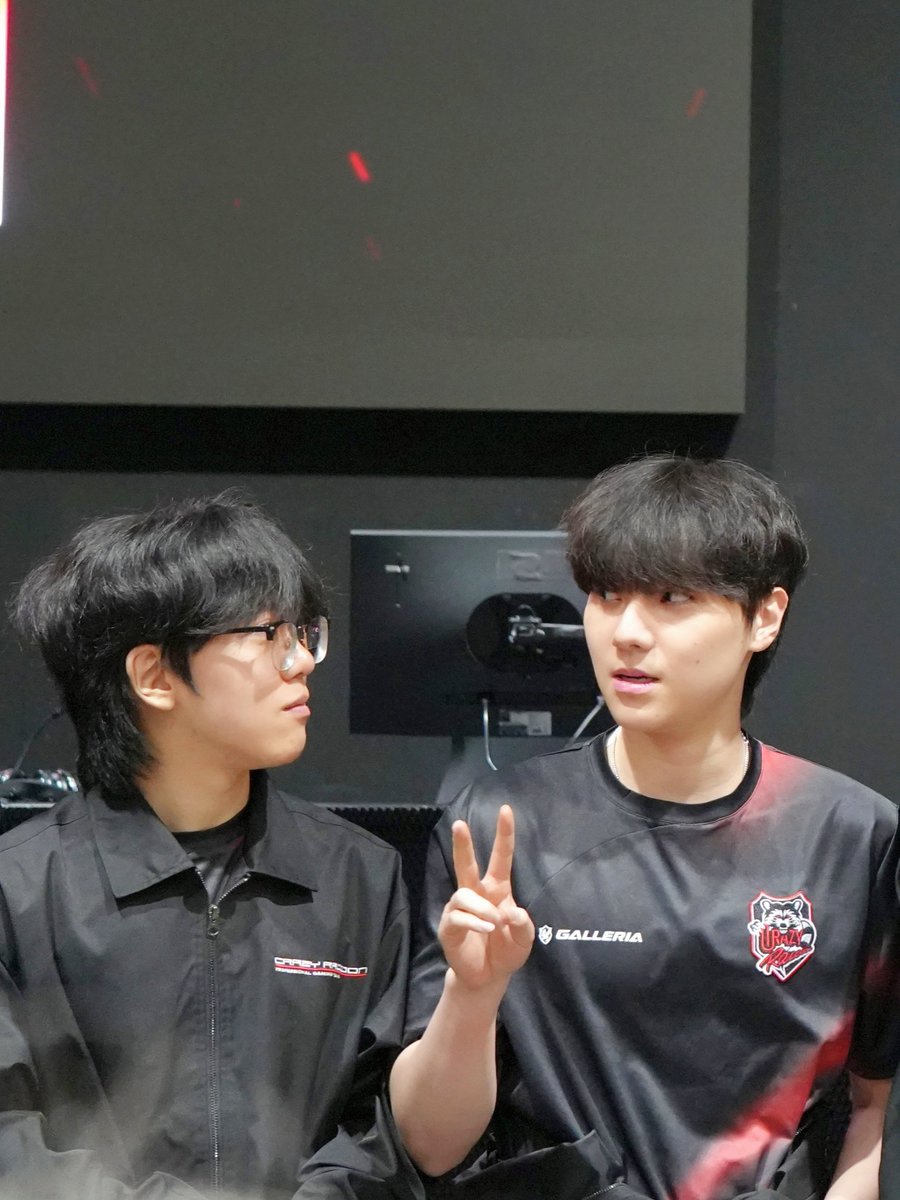 ʚキキ-KiKi-ɞ tweet media