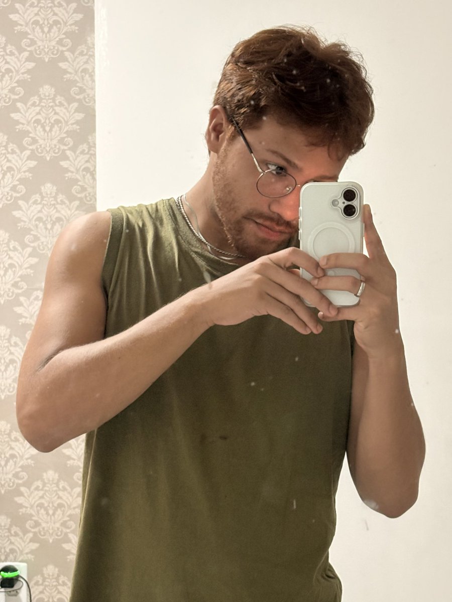 le félin bisexuel classique tweet media