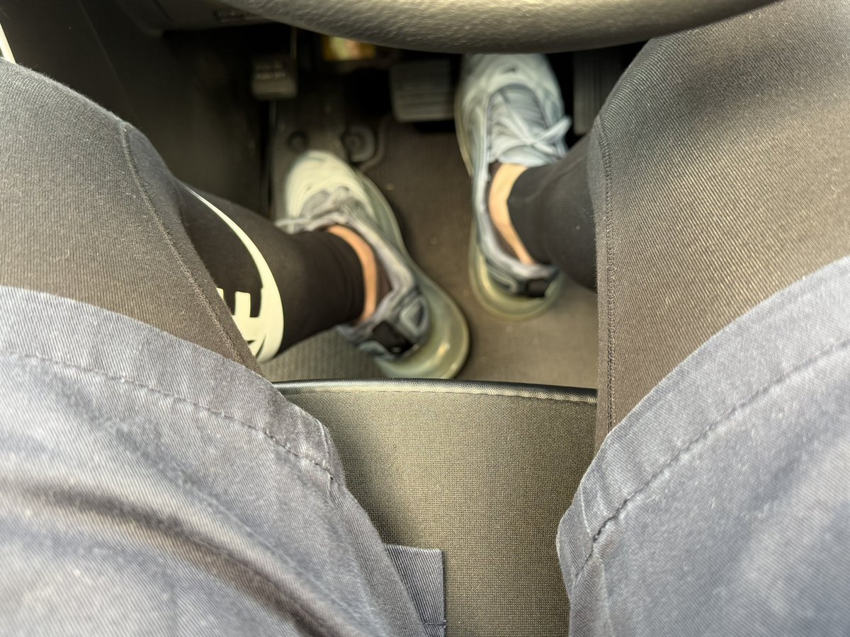 で ぃ🐧 tweet media