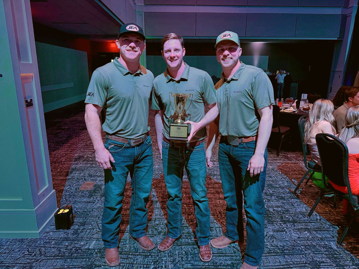 NewsfromJEA's tweet photo. Congrats to all JEA competitors, judges & staff at the APPA Lineworkers Rodeo! Special shoutout to Hunter Thomas, Ryan Kornegay & Noah Sapp for earning 3rd in the Hurtman Rescue Journeymen Team Event.
#LineLife #PublicPower #FLPublicPower https://t.co/YpCN7HCk3F