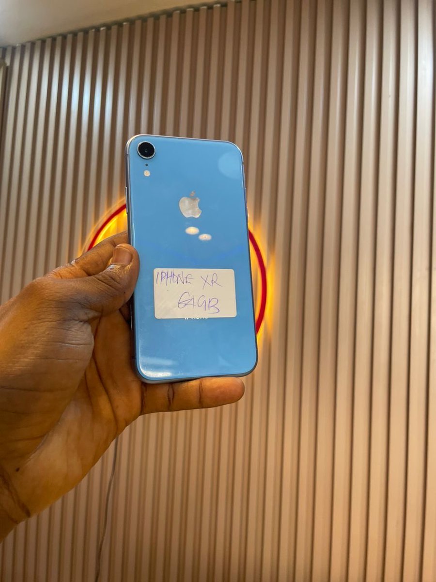 HNwadinigwe's tweet image. Facts About iPhone Xr? 😆😁

Me: iPhone that can be converted to any other iPhone 😁

What about you?

#iphonexr
#iphone 
#apple