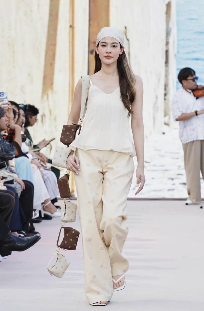 hortensia °•♡☆🌸💫 tweet media