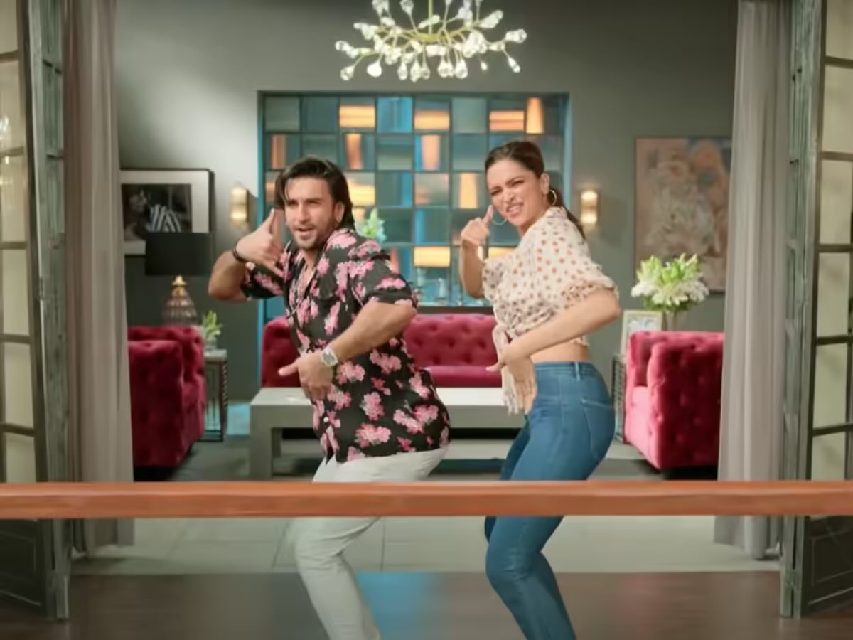 Moira Rose tweet media