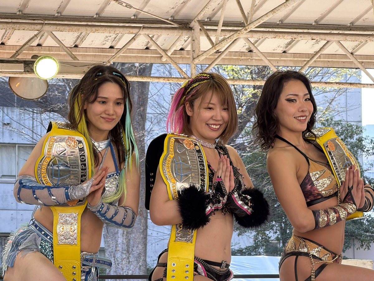 スマックダウン tweet media