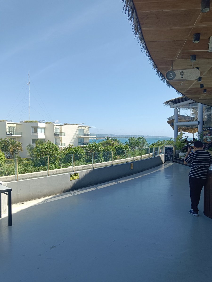 S̶ p̶ e̶ e̶ d̶- tweet media