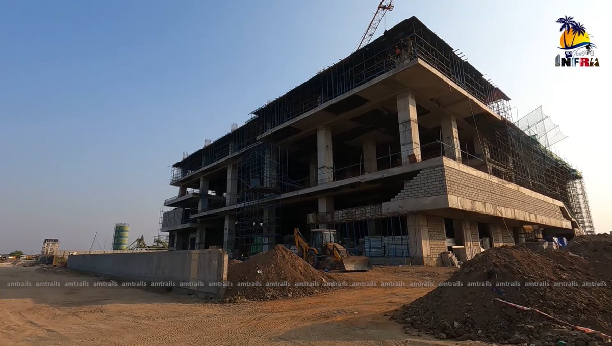 UpdatesChennai's tweet image. Status of the 567,000 Sq.ft Madurai TIDEL park... #Madurai #Infra 🏗️🌇
🎥: @moraes_arul